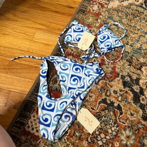 NWT aurelle blue swirl bikini